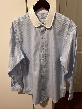 Brooks Brothers Light Blue Pinstripe Dress Shirt w White Contrast Round Collar